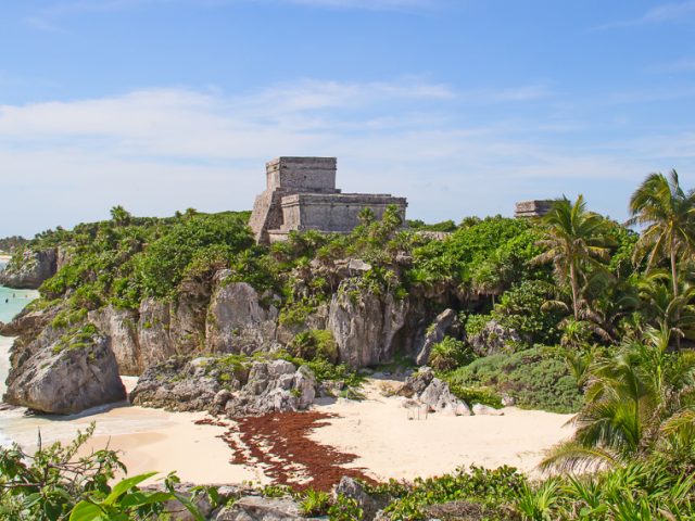 Travel guide to visiting Tulum National Park in Mexico