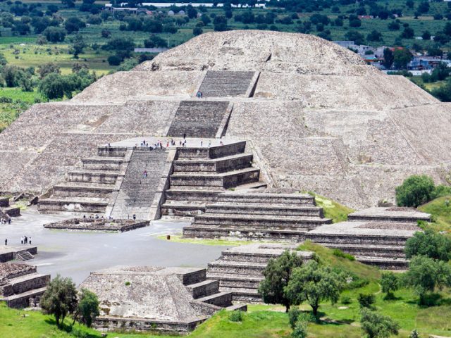 Travel info for visiting Teotihuacan in Mexico